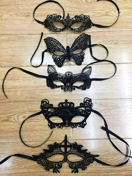 BLACK MASKS METALIC